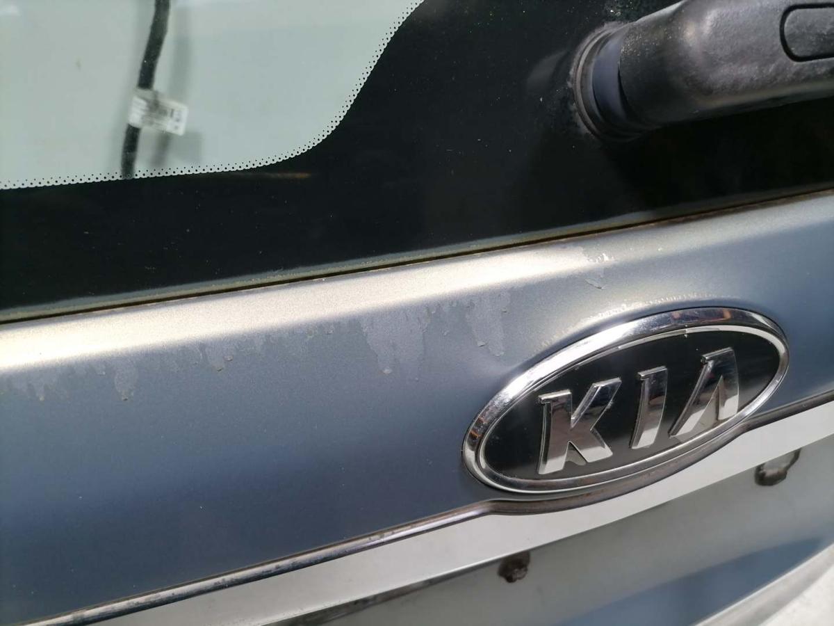 Kia Carnival 2 original Heckklappe mit Heckscheibe Bj.2009